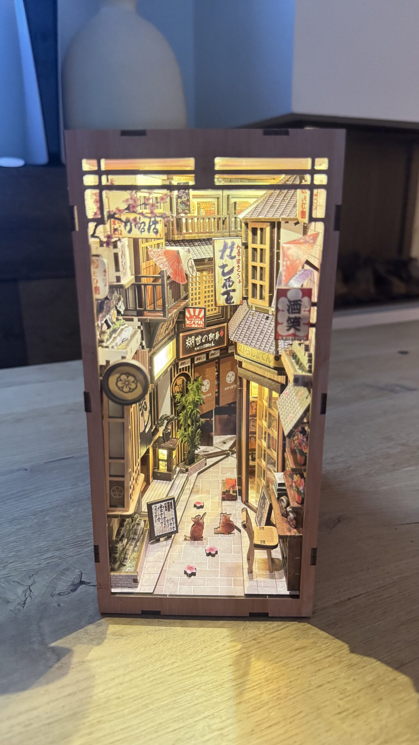 Gatos en el callejón - Booknook - Imagen 3