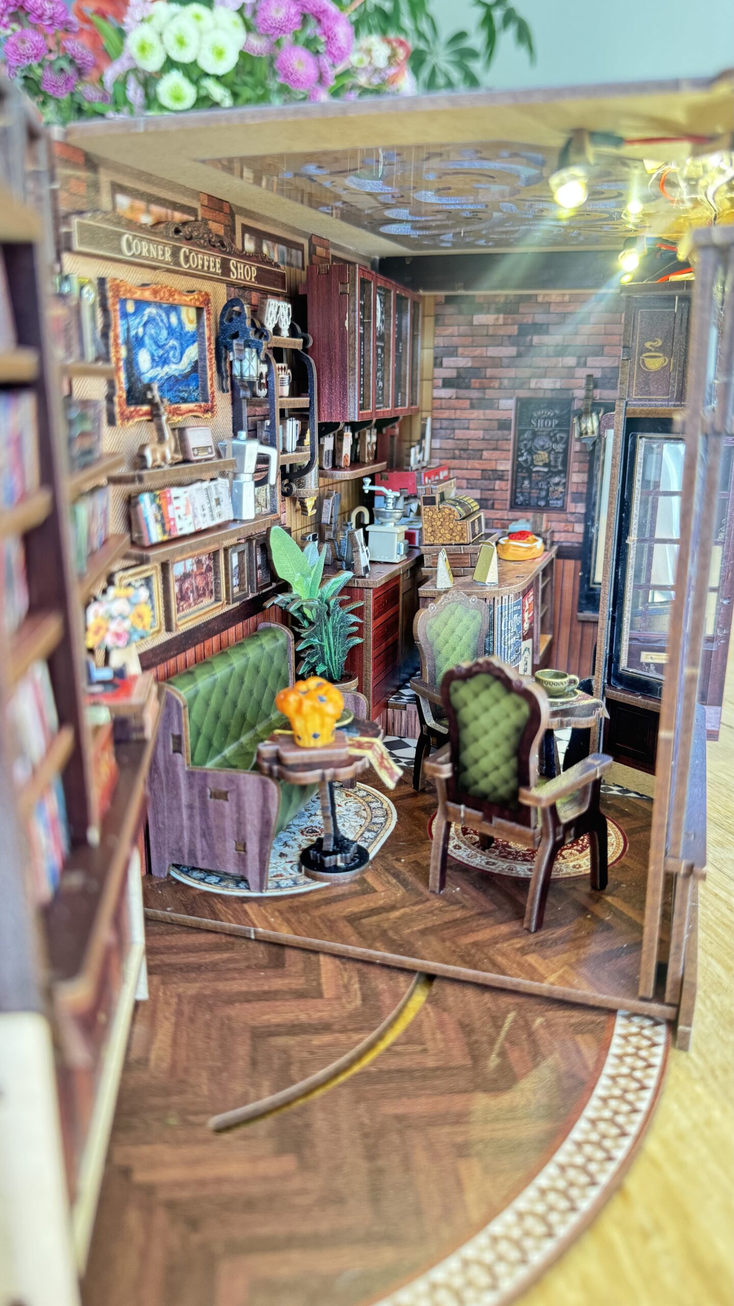 Corner coffee shop Booknook - Imagen 10